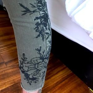 embroidered army green skinny jeans
